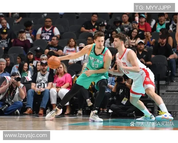 11月11日NBA焦点战马刺对决火箭两队全力争胜展现精彩对抗